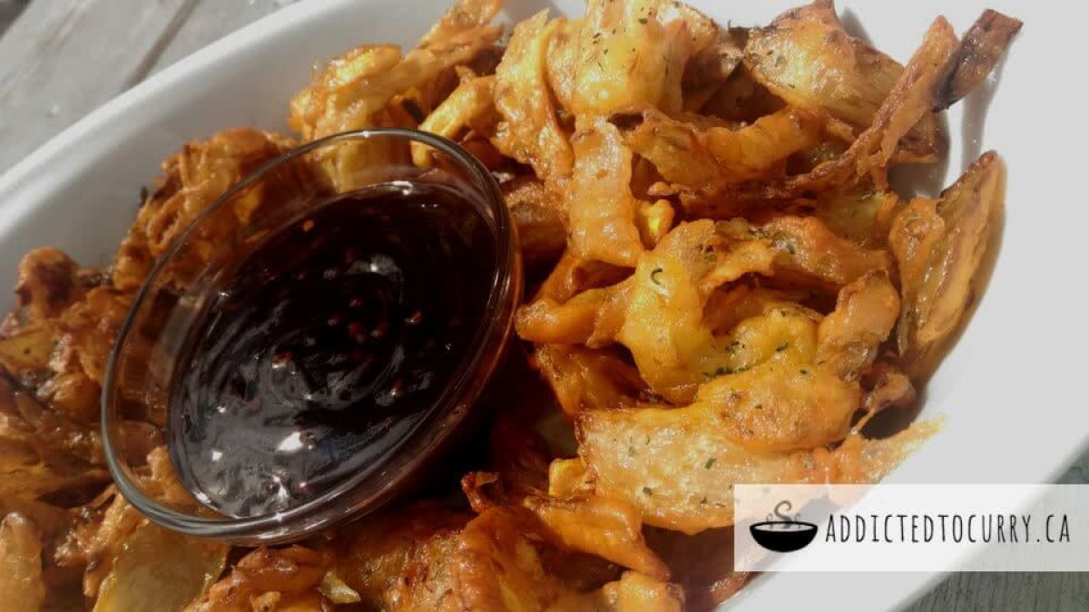 Crispy Spice-Crusted Onion Bhaji